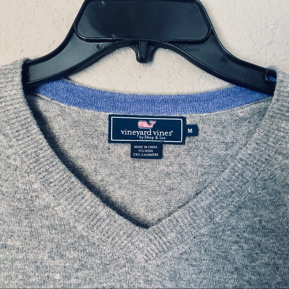 Vineyard Vines Pullover - image 3